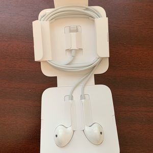 Brand New iPhone Earbuds